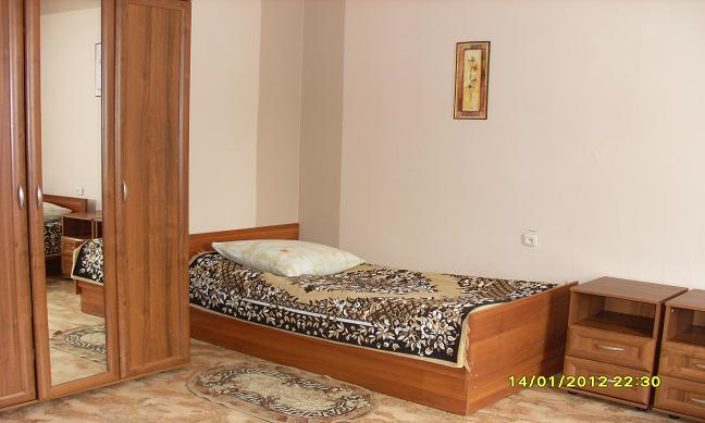 3 beds with bathroom